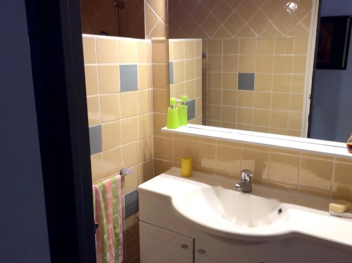Cozy Apartment In Palamos 65M² + Sea View