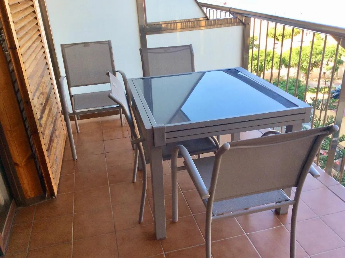 Cozy Apartment In Palamos 65M² + Sea View