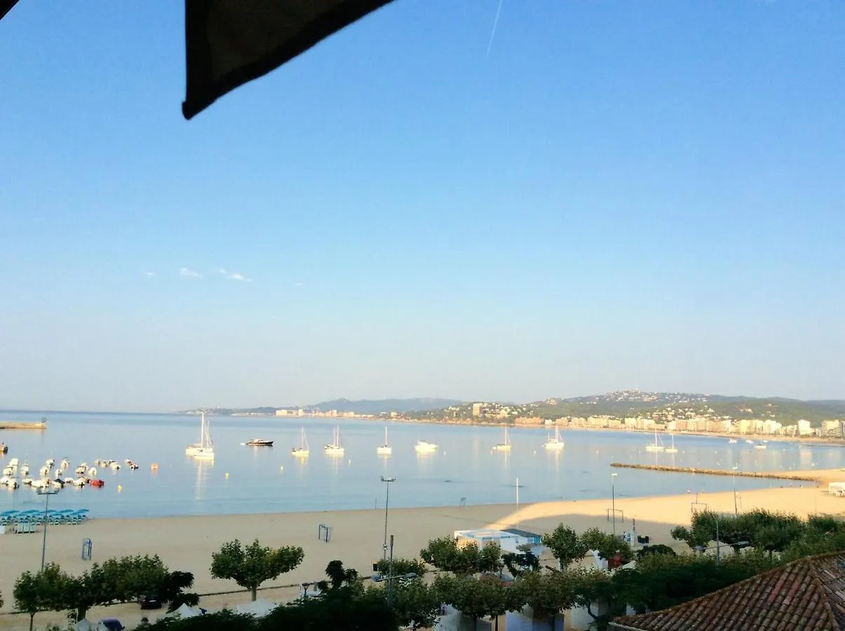Cozy Apartment In Palamos 65M² + Sea View